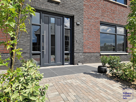 SolidSquare keramisch 60x60x3 cm puzzolato nero